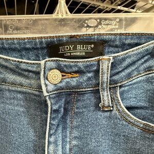 Judy Blue Women's Mid-Wash Denim Jeans